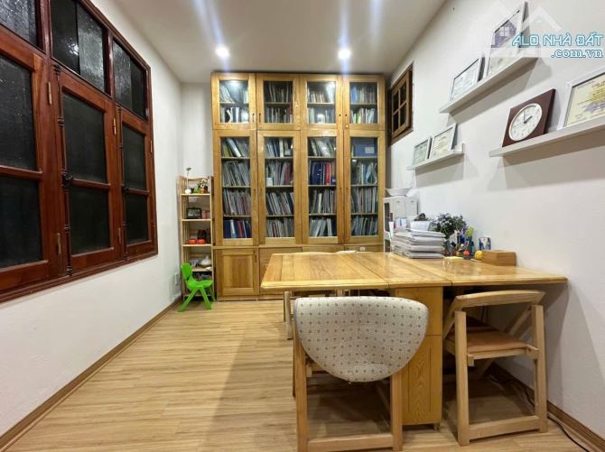 NHÀ PHÂN LÔ SÁT PHỐ 31 TỶ 75m 5 TẦNG MT 6,3 VỈA HÈ Ô TÔ TRÁNH KINH DOANH VÕNG THỊ TÂY HỒ