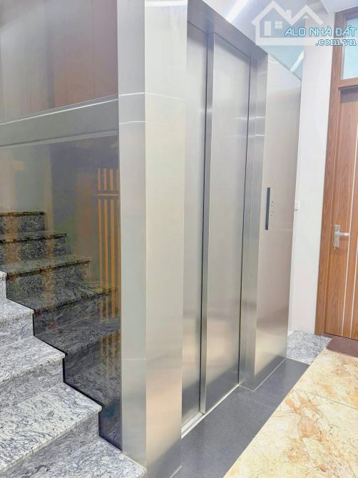 Biệt thự KĐT Định Công lô góc oto tránh vỉa hè thang máy 85m2 x mtiền 5m. Giá 42 tỷ