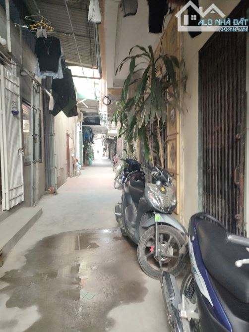 Bán gấp giá rẻ Giải Phóng 32m, 1.5 tầng, mặt tiền 4.5m, 780 triệu, Hoàng Mai.