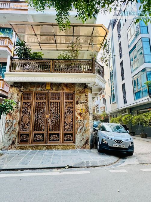 Biệt thự KĐT Định Công lô góc oto tránh vỉa hè thang máy 85m2 x mtiền 5m. Giá 42 tỷ