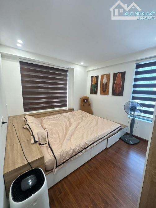 Bán căn hộ Toà A2 Sky Central 176 Định Công căn góc tầng 16, sổ 88m2 x 3 ngủ. Giá 9.3 tỷ