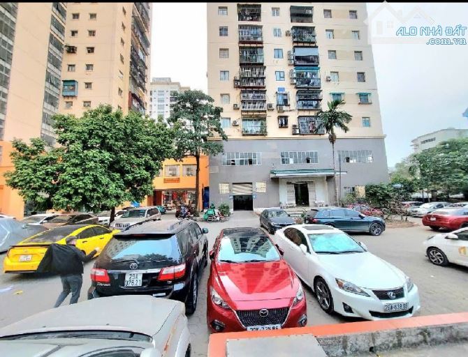 Cần bán căn hộ Chung Cư A3 Đền Lừ, căn góc 62m2 x 2 ngủ 2vs, đủ nội thất - SĐCC, view hồ