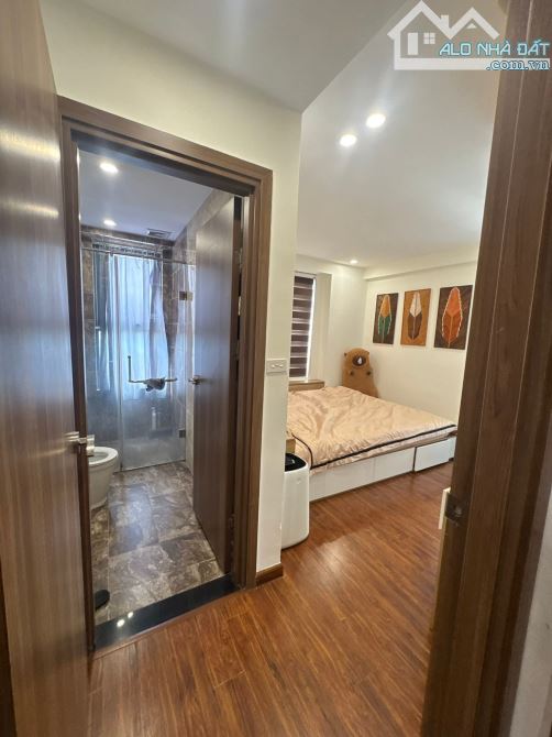 Bán căn hộ Toà A2 Sky Central 176 Định Công căn góc tầng 16, sổ 88m2 x 3 ngủ. Giá 9.3 tỷ