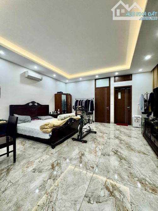 Biệt thự KĐT Định Công lô góc oto tránh vỉa hè thang máy 85m2 x mtiền 5m. Giá 42 tỷ