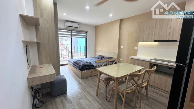 Toà CHDV Khâm Thiên ngõ thông KD, gần ô tô gần ĐH Văn hoá 98m2*7T, TM, 18 phòng xây mới
