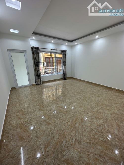 Cần bán nhà đẹp phố Lê Trọng Tấn,Hoàng mai 60M5T chỉ 20,6 Tỷ