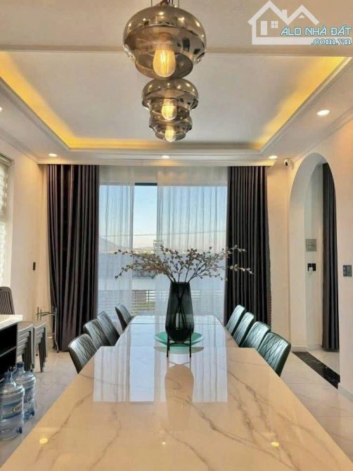 BÁN VILLA CAO CẤP – HẺM XE HƠI ĐƯỜNG VẠN HẠNH, giá 13,5 tỷ   Diện tích: 200.72m² 15 x 12 - 1