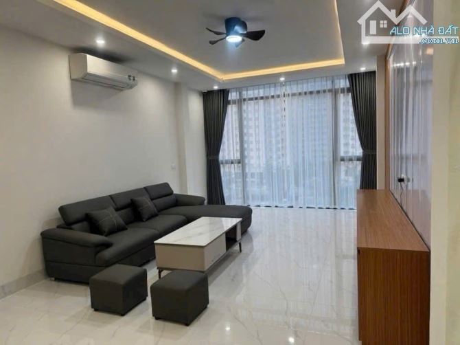 Bán nhà Bùi Xương Trạch, Thanh Xuân, 69m2, 7 tầng, mặt tiền 6.2m, giá 15.8 tỷ