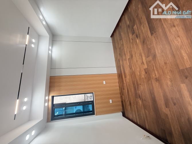 CHÍNH CHỦ CẦN BÁN nhỉnh 9 tỷ 43m2 x5 tầng thang máy, ra đường 3 ô tô tránh 50m