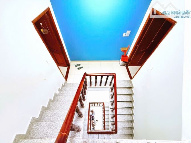 Mặt Tiền Nguyễn Văn Quá Nhà 5Tầng -DT:106m2, Dòng tiền 20Triệu/tháng-Giá 16,4 t.ỉ. - 6