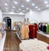 BÁN NHÀ MẶT TIỀN VÕ VĂN NGÂN VỈA HÈ 5M 4 TẦNG 10 PHÒNG THUÊ 100TR/THÁNG
