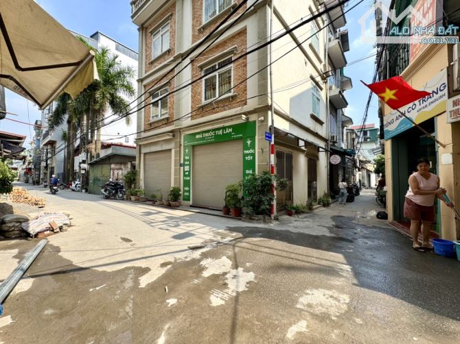 VÕNG THỊ Ô TÔI TRÁNH -KINH DOANH VĂN PHÒNG ĐỈNH - VỊ TRÍ TUYỆT ĐẸP CHO THUÊ DÒNG TIỀN KH