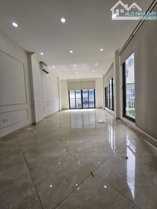 CỰC PHẨM LÔ GÓC SKY CITY – 6 TẦNG THANG MÁY – KINH DOANH ĐỈNH – TRUNG TÂM LÁNG HẠ