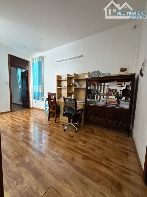 NHÀ 3 MÊ KIÊN CỐ HẺM AMA KHÊ: Giá 5,9 tỷ - 3