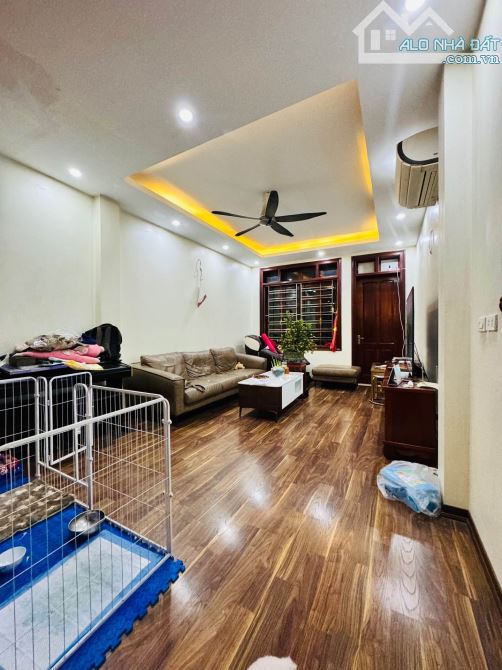 BÁN NHÀ MẶT PHỐ NHẬT CHIÊU TÂY HỒ DT 60M 5 T VỊ TRÍ SIÊU ĐẸP NHÀ DÂN XÂY CHẮC CHẮN