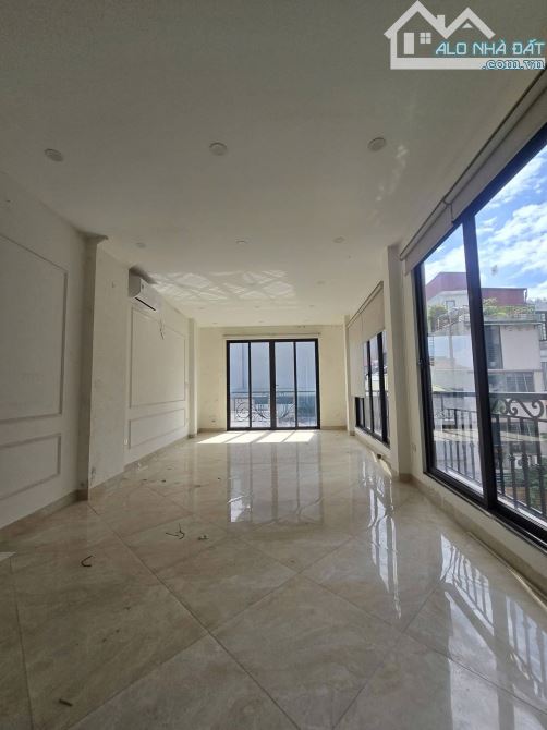 CỰC PHẨM LÔ GÓC SKY CITY – 6 TẦNG THANG MÁY – KINH DOANH ĐỈNH – TRUNG TÂM LÁNG HẠ