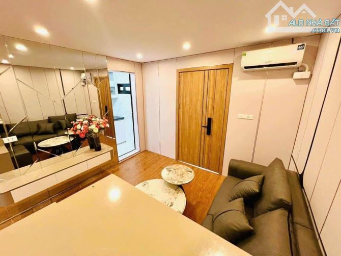 Nhà Đẹp Ở Luôn Quỳnh Mai, Hai Bà Trưng 75m, giá 3.85 tỷ.