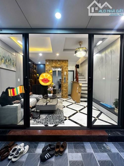 Bán nhà 6 tầng thang máy phố Thanh Nhàn - Võ Thị Sáu 35m2 cách Công Viên Tuổi trẻ 80m