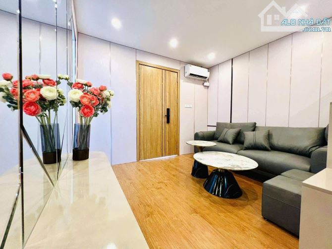 Nhà Đẹp Ở Luôn Quỳnh Mai, Hai Bà Trưng 75m, giá 3.85 tỷ.