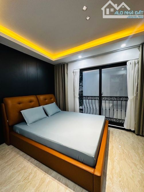 Bán nhà 6 tầng thang máy phố Thanh Nhàn - Võ Thị Sáu 35m2 cách Công Viên Tuổi trẻ 80m