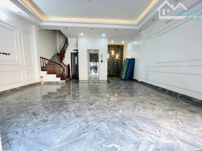 GIẢM 550TR – CÒN 16.95 TỶ SIÊU PHẨM 6 TẦNG – THANG MÁY – GARA – KINH DOANH ĐỈNH