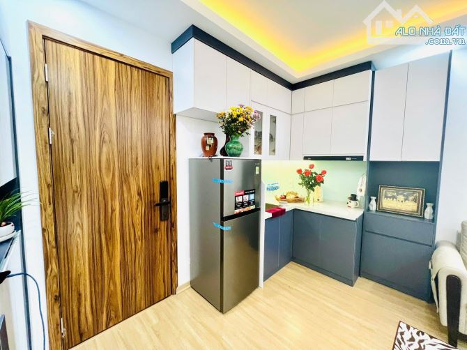 Nhà Đẹp Ở Luôn Hoàng Quốc Việt, Cầu Giấy 65m, giá 3.98 tỷ.