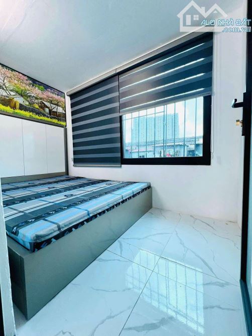 Nhà Đẹp Ở Luôn Quỳnh Mai, Hai Bà Trưng 75m, giá 3.85 tỷ.