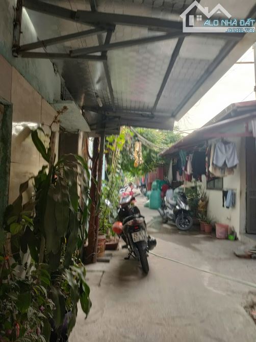 Bán gấp giá rẻ Giải Phóng 32m, 1.5 tầng, mặt tiền 4.5m, 780 triệu, Hoàng Mai.