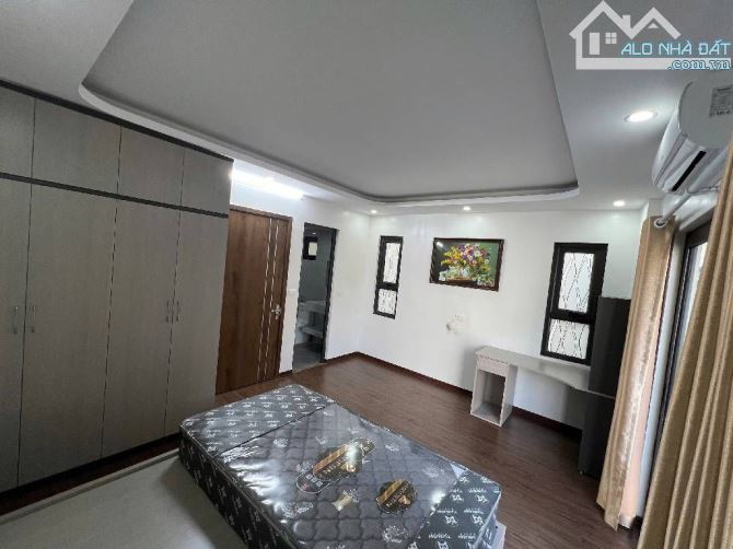 Bán nhà phố Minh Khai-Nguyễn Văn Viên (gần timecity) 5 tầng thang máy 3 ngủ 40m2 TT Hai Bà