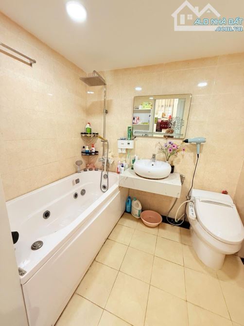 MẶT PHỐ Nam Dư — KINH DOANH ĐỈNH 62m² × 6 tầng · MT 5m · Giá 20 tỷ (thương lượng).