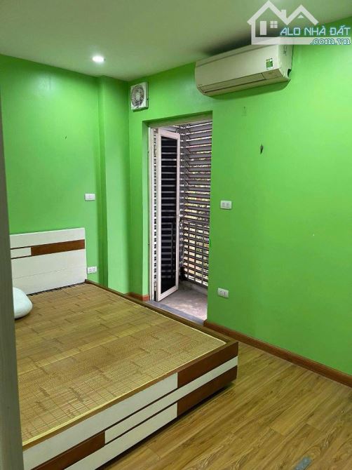 Bán nhà phố Lạc Trung-Kim ngưu 5 tầng thang máy 27m2 ô tô vào nhà kinh doanh tốt TT hai bà