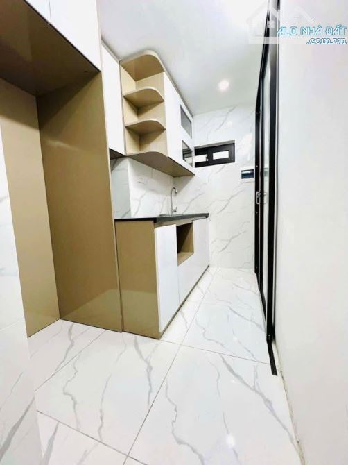 Nhà Đẹp Ở Luôn Quỳnh Mai, Hai Bà Trưng 75m, giá 3.85 tỷ.