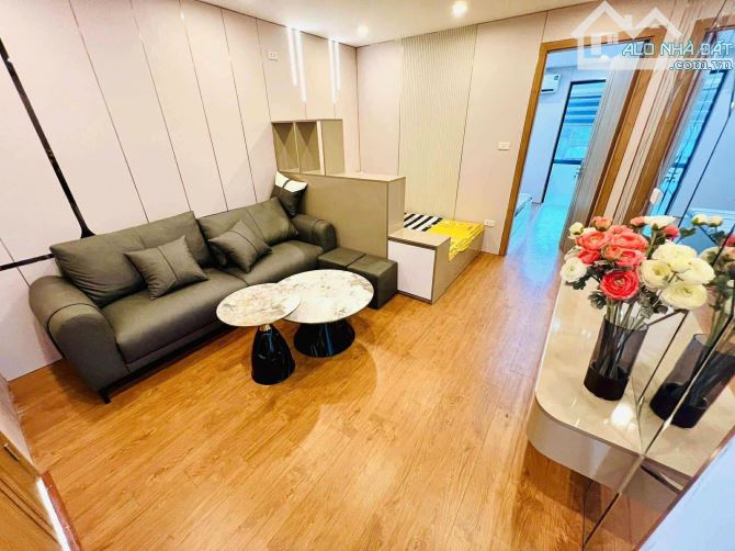 Nhà Đẹp Ở Luôn Quỳnh Mai, Hai Bà Trưng 75m, giá 3.85 tỷ.