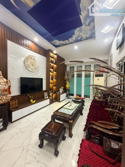 TRẦN ĐẠI NGHĨA - LÊ THANH NGHỊ, mặt ngõ kinh doanh 55m2 - mặt tiền 5m5, giá nhỉnh 16 tỷ !