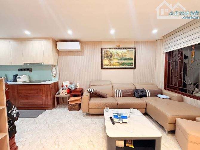 Cơ hội sở hữu: mặt ngõ kinh doanh BẠCH MAI - TRẦN ĐẠI NGHĨA 55m2 - 5m5 mặt tiền !