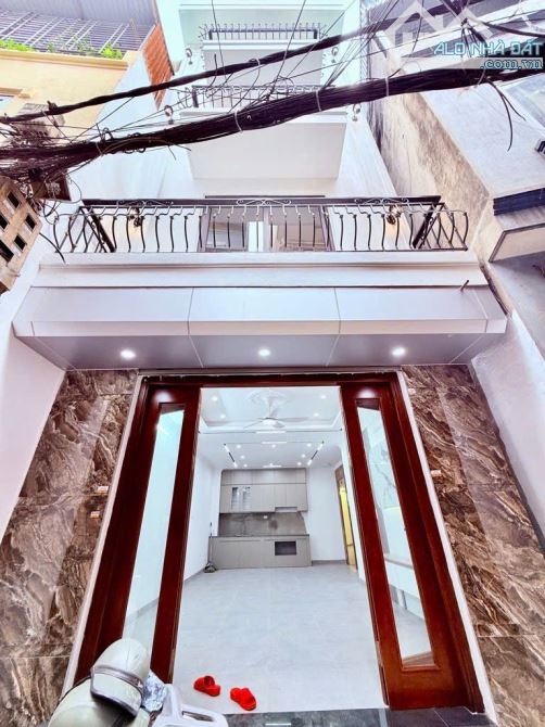 Bán Nhà Phố Nguyễn Văn Viên, xây mới - 50 m2 x 5 tầng Thang máy - Nhà đẹp mê li - SĐCC