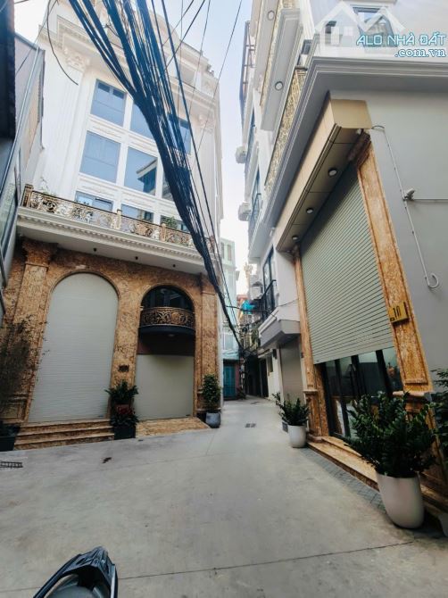 7 tầng thang máy lô góc đẹp 20m Phố Kim Ngưu, oto tránh đỗ, 58m2 sổ ngõ vip. Giá 21.5 tỷ