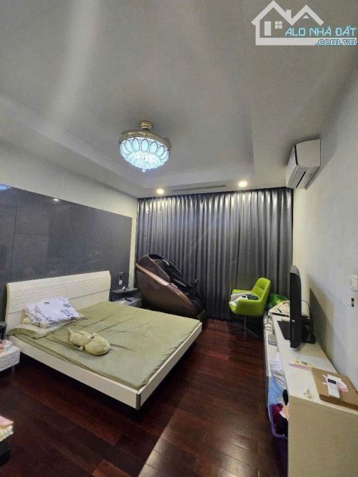 ĐẦU XUÂN CHÍNH CHỦ BÁN GẤP CHUNG CƯ TÂN HOÀNG MINH HOÀNG CẦU DT142m2 3PN