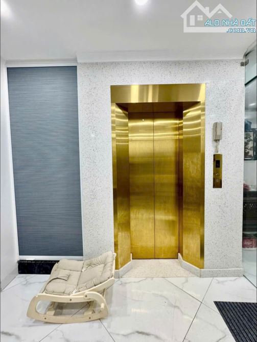 7 tầng thang máy lô góc đẹp 20m Phố Kim Ngưu, oto tránh đỗ, 58m2 sổ ngõ vip. Giá 21.5 tỷ
