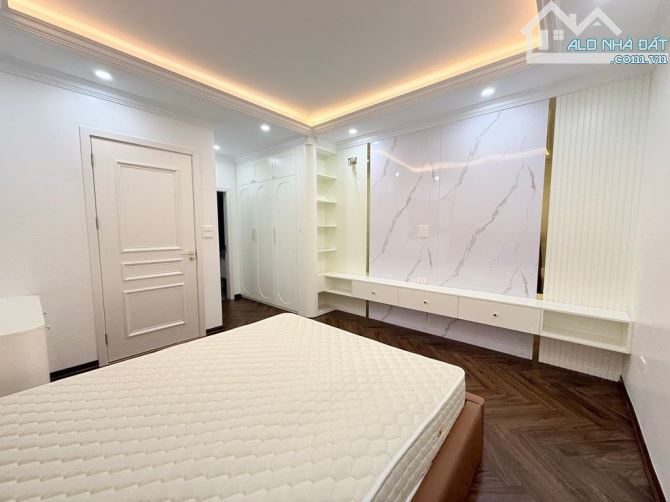 SIÊU PHẨM PHỐ TÂN MAI - 7 TẦNG THANG MÁY - KINH DOANH VĂN PHÒNG ĐỈNH