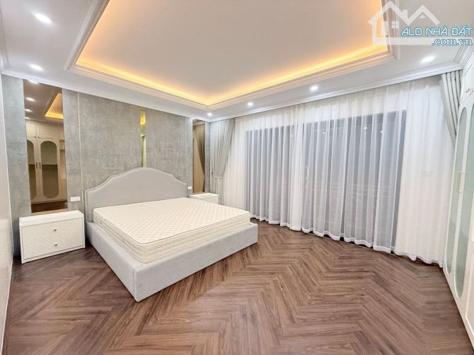 SIÊU PHẨM PHỐ TÂN MAI - 7 TẦNG THANG MÁY - KINH DOANH VĂN PHÒNG ĐỈNH