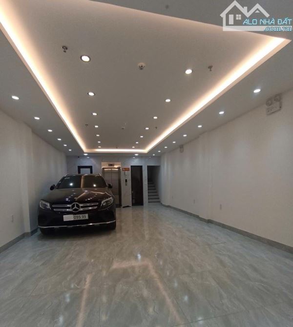 PHÂN LÔ QUÂN ĐỘI, PHỐ NGHĨA TÂN, 2 THOÁNG OTO TRÁNH VỈA HÈ, 35m, 7 TẦNG TM, MT 4m 16.8 Tỷ