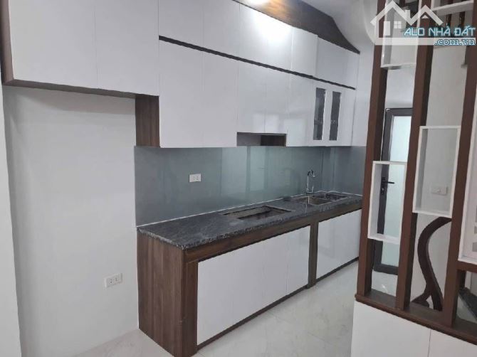 Bán Nhà 6T thang máy 31M, phố Trương Định nhà mới 100% chỉ 7.48 tỷ(TL)