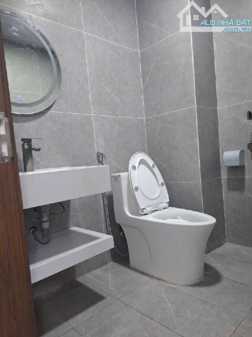 Bán Nhà 6T thang máy 31M, phố Trương Định nhà mới 100% chỉ 7.48 tỷ(TL)