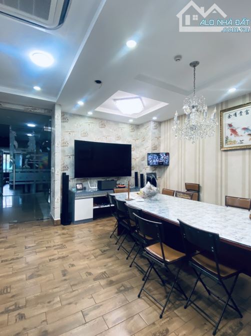 Biệt thự hẻm xe tải Nguyễn Kiệm P.Đức Nhuận 6 tầng 240m2 Giá 59 tỷ - 3