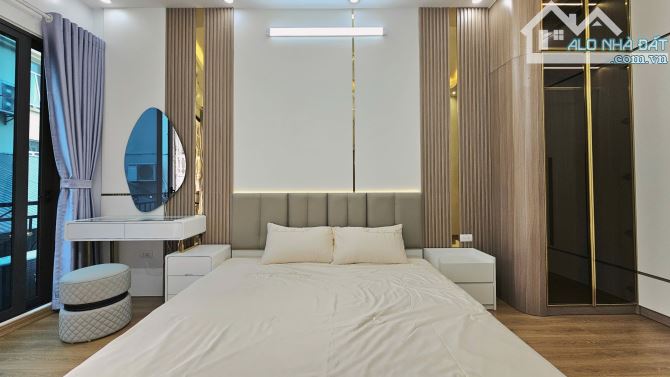 CHÍNH CHỦ BÁN NHÀ PHỐ TÂY SƠN, 10M RA OTO, 32M2, 5 Tầng, 8,5 Tỷ