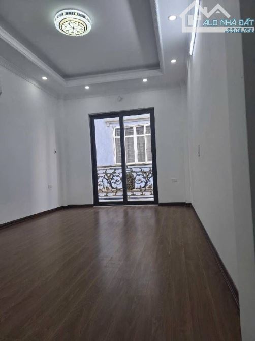 Bán Nhà 6T thang máy 31M, phố Trương Định nhà mới 100% chỉ 7.48 tỷ(TL)