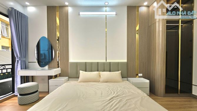 CHÍNH CHỦ BÁN NHÀ PHỐ TÂY SƠN, 10M RA OTO, 32M2, 5 Tầng, 8,5 Tỷ