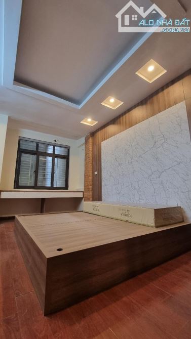 NHÀ ĐẸP PHỐ QUAN NHÂN - 34M - 5 TẦNG - GIÁ 7,9 TỶ