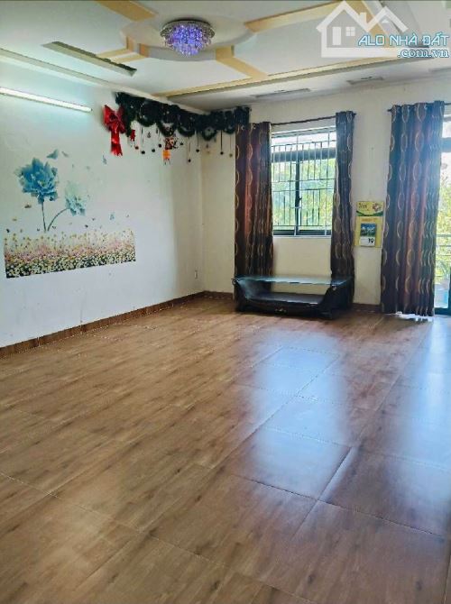 🏘️ Siêu Phẩm Giá Nhất Khu Vực! Nhà Mới Đẹp KDC Intresco 13E Phạm Hùng - 4 Tầng - DT: 100m - 2